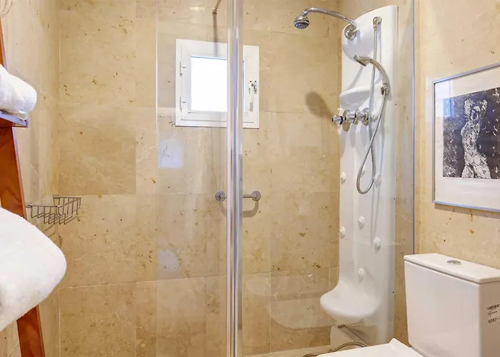 3 Bedroom In בית נופש מארבלה